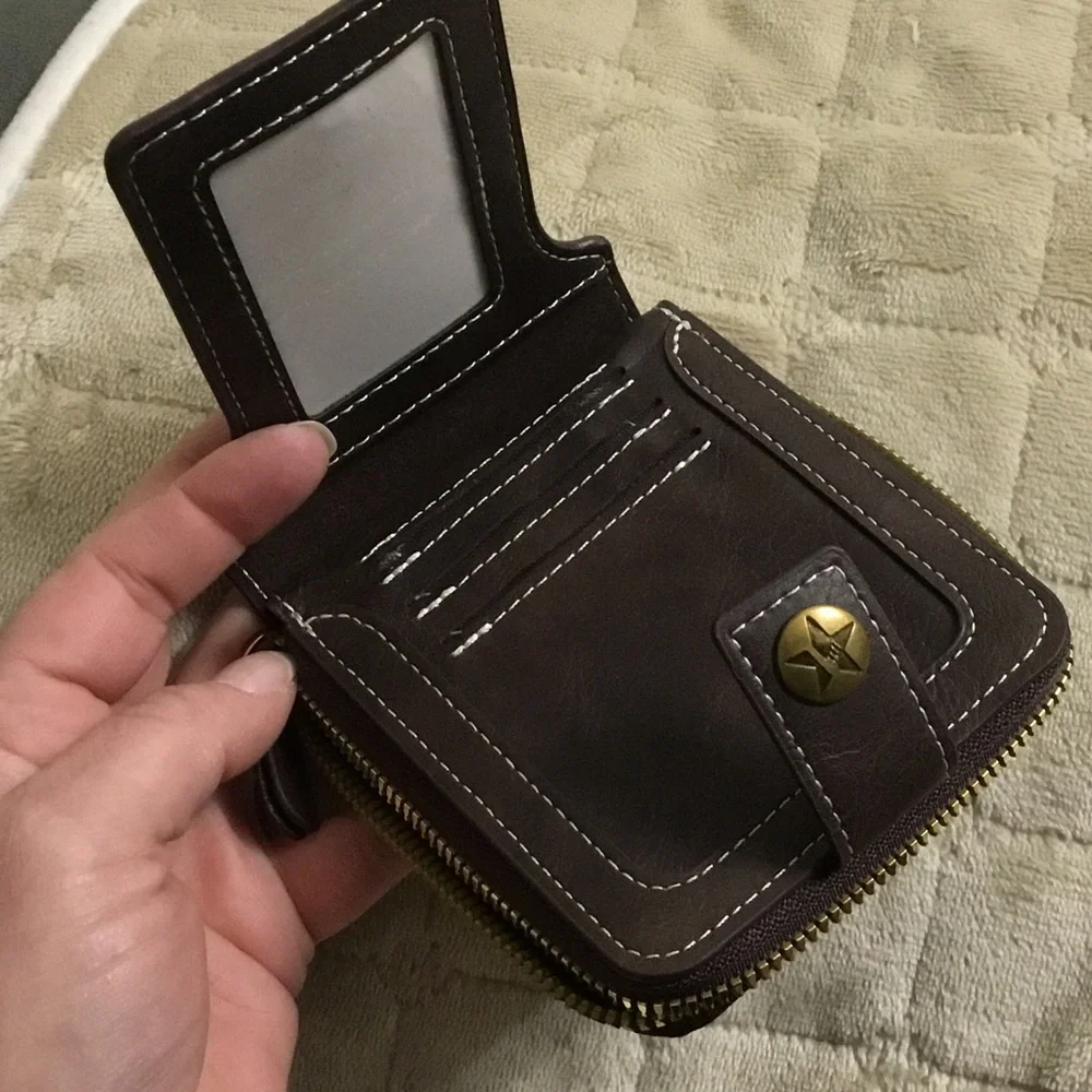 Boutique keep bills
